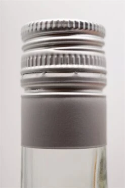 Pure Irish Vodka -Waterford Verkäufe dsc07937ulr22c0v0m34o