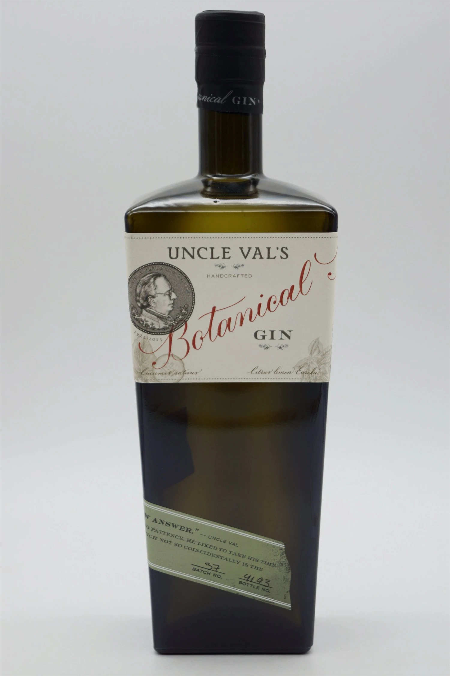 Botanical Gin 3 Botanical Gin